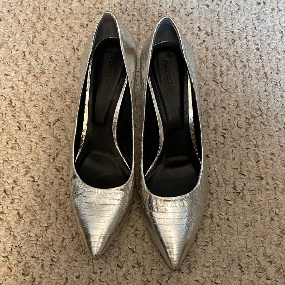 Rachel Roy silver metallic pumps